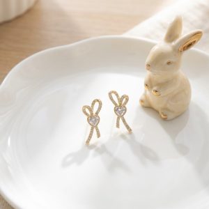 造型愛心帶鑽耳飾