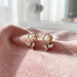 珍珠玫瑰耳飾-金