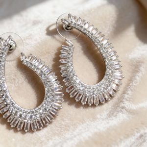 高奢銀光流羽之環